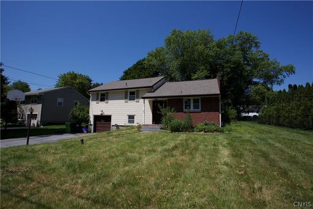 111 Pembrook Drive, Manlius, NY 13066