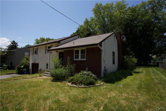 111 Pembrook Drive, Manlius, NY 13066