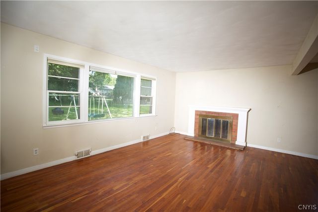 111 Pembrook Drive, Manlius, NY 13066