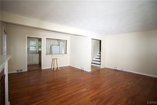 111 Pembrook Drive, Manlius, NY 13066