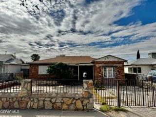 2406 ARIZONA Avenue, El Paso, TX 79930
