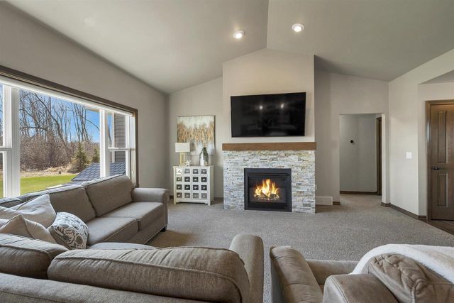 2715 ANDROMEDA DRIVE, De Pere, WI 54115
