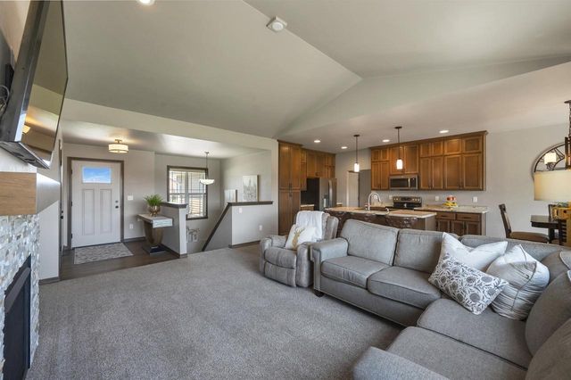 2715 ANDROMEDA DRIVE, De Pere, WI 54115