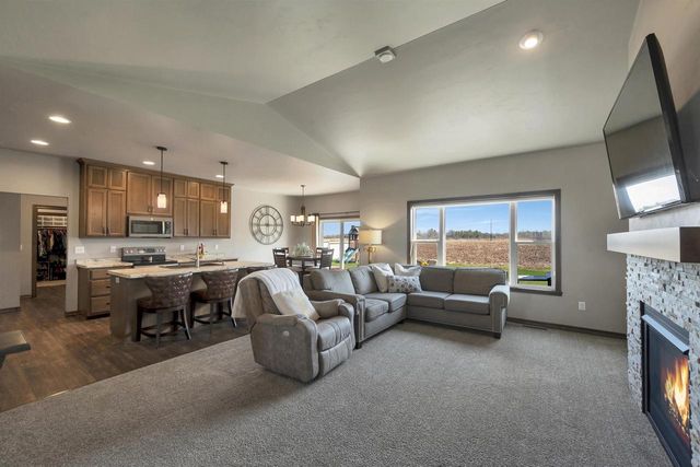 2715 ANDROMEDA DRIVE, De Pere, WI 54115