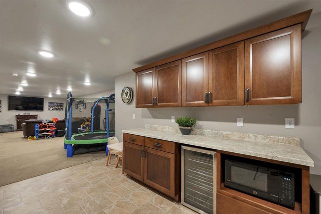 2715 ANDROMEDA DRIVE, De Pere, WI 54115