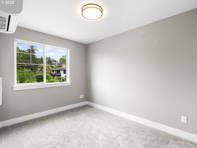 3614 Sw Vermont St, Portland, OR 97219