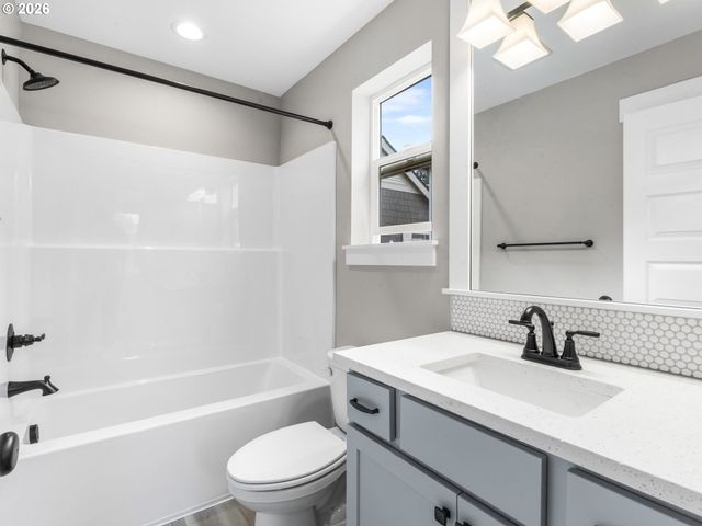 3614 Sw Vermont St, Portland, OR 97219