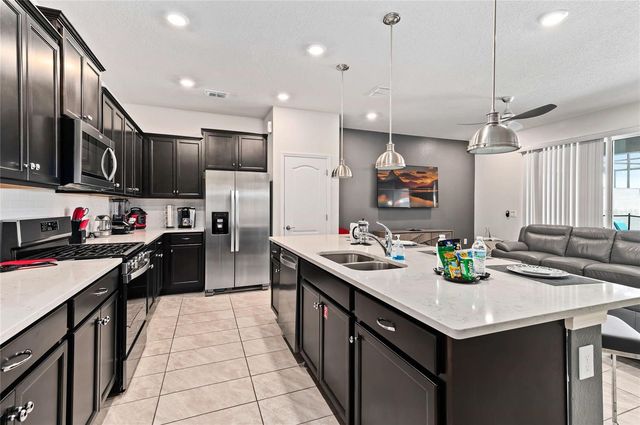 7163 OAKMOSS LOOP, Davenport, FL 33837