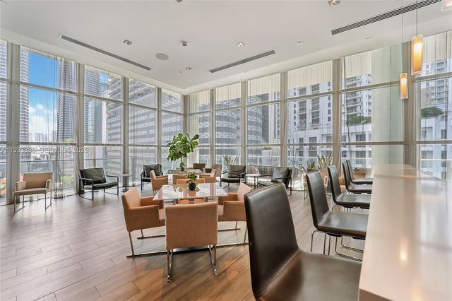 1100 S Miami Ave 2504, Miami, FL 33130