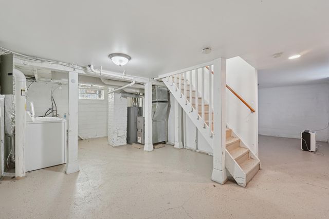 1008 Lowry Avenue N, Minneapolis, MN 55411