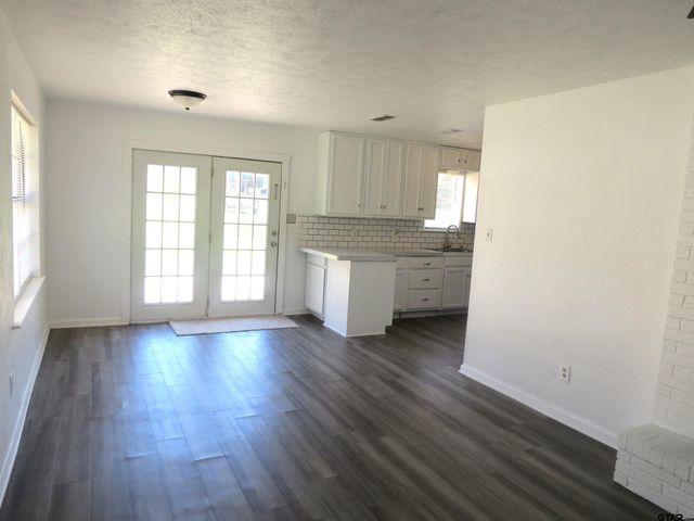 113 CR 2434, Mineola, TX 75773