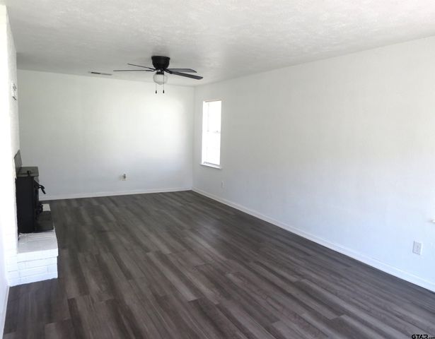 113 CR 2434, Mineola, TX 75773