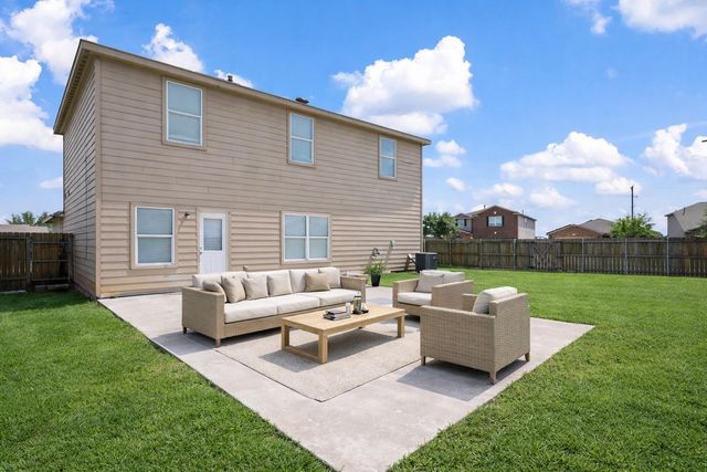 803 Marigold Road, Baytown, TX 77521