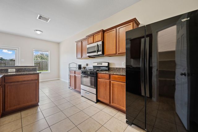 803 Marigold Road, Baytown, TX 77521