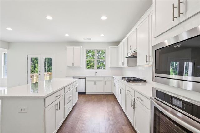 5837 Creek Indian Drive, Sugar Hill, GA 30518