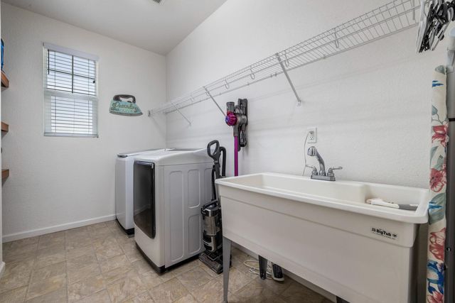 4630 Anna Ave, Keyes, CA 95328