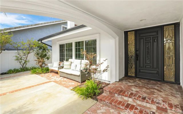 31 Silver Crescent, Irvine, CA 92603