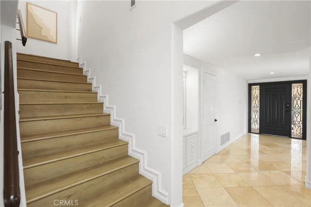 31 Silver Crescent, Irvine, CA 92603