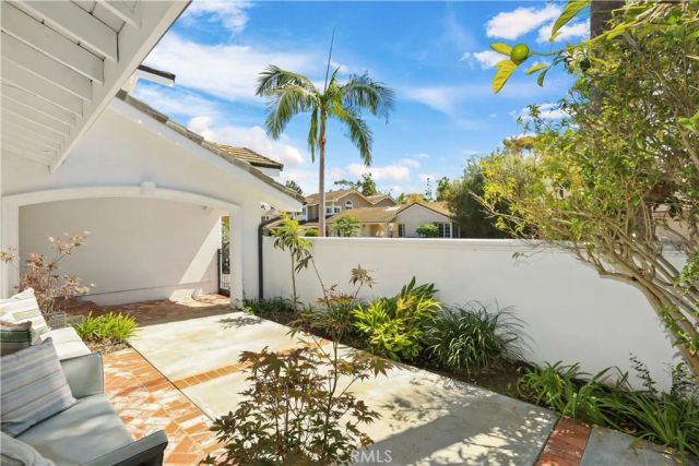 31 Silver Crescent, Irvine, CA 92603