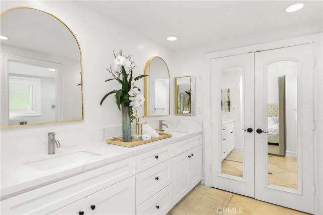 31 Silver Crescent, Irvine, CA 92603
