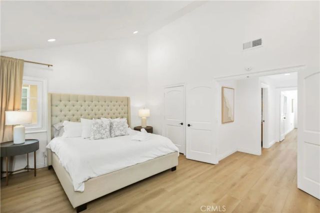 31 Silver Crescent, Irvine, CA 92603