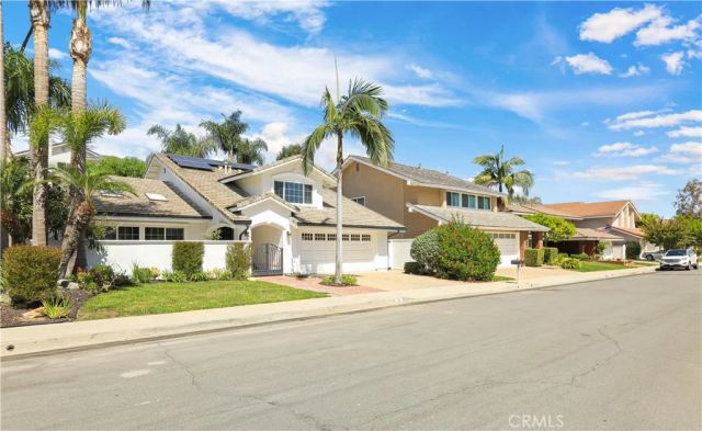 31 Silver Crescent, Irvine, CA 92603