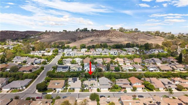 31 Silver Crescent, Irvine, CA 92603