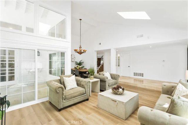 31 Silver Crescent, Irvine, CA 92603
