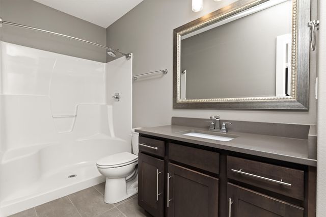 803 S 93rd Street, West Des Moines, IA 50266