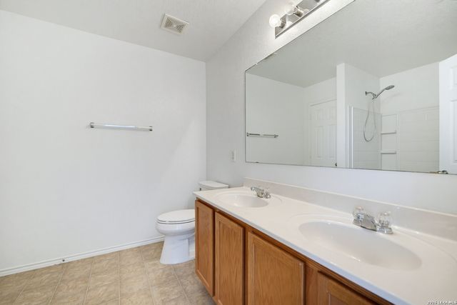 7468 PARAISO PT, Boerne, TX 78015