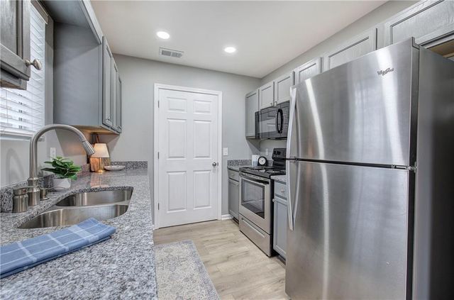 91 Westside Chase SW, Cartersville, GA 30120