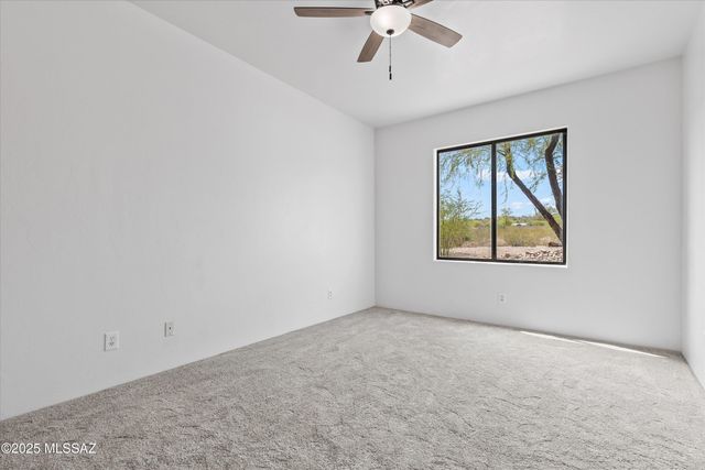 6200 N Abington Road, Tucson, AZ 85743