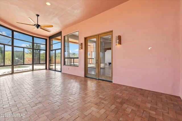 6200 N Abington Road, Tucson, AZ 85743