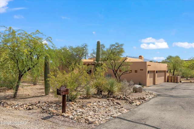 6200 N Abington Road, Tucson, AZ 85743