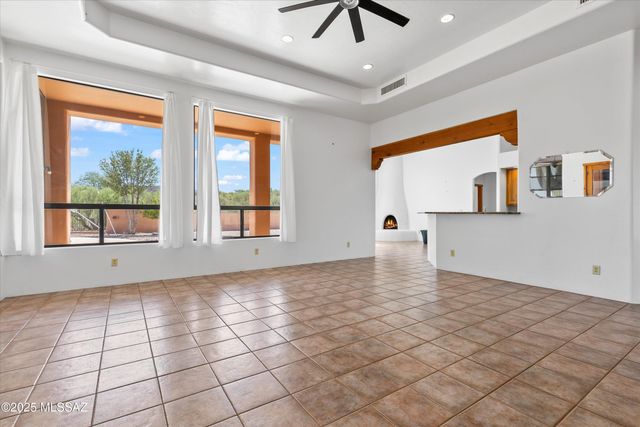 6200 N Abington Road, Tucson, AZ 85743