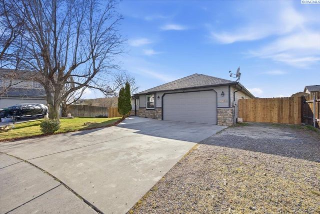 4908 Auburn Pl, Kennewick, WA 99337