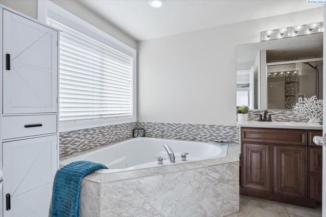 4908 Auburn Pl, Kennewick, WA 99337