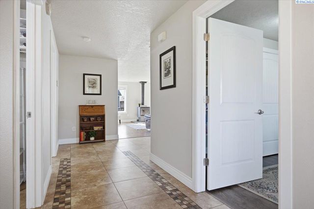 4908 Auburn Pl, Kennewick, WA 99337