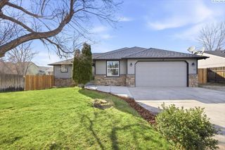 4908 Auburn Pl, Kennewick, WA 99337