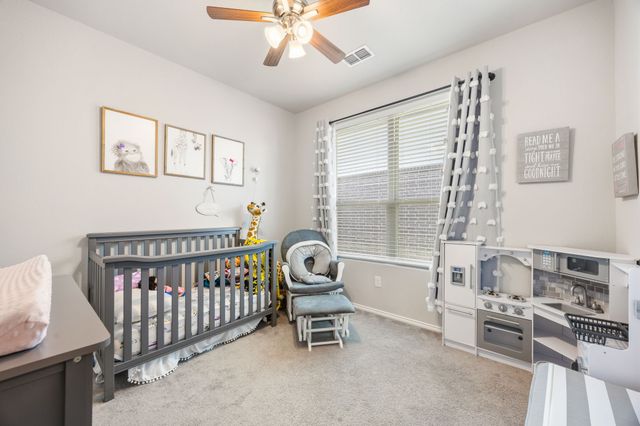 1017 Waverly Drive, Van Alstyne, TX 75495