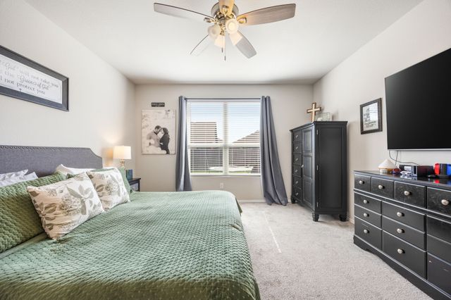 1017 Waverly Drive, Van Alstyne, TX 75495