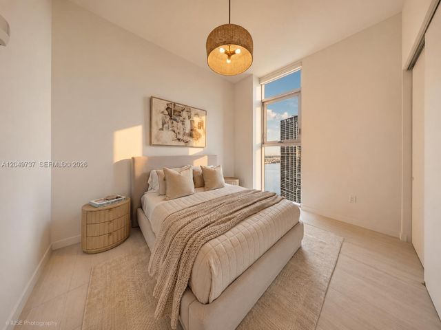 77 SE 5th Street UPH01, Miami, FL 33131