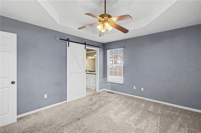 4803 NW Pennington Lane, Blue Springs, MO 64015