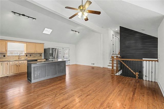 4803 NW Pennington Lane, Blue Springs, MO 64015