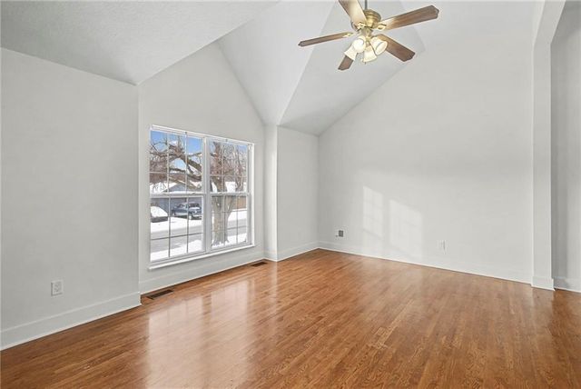 4803 NW Pennington Lane, Blue Springs, MO 64015