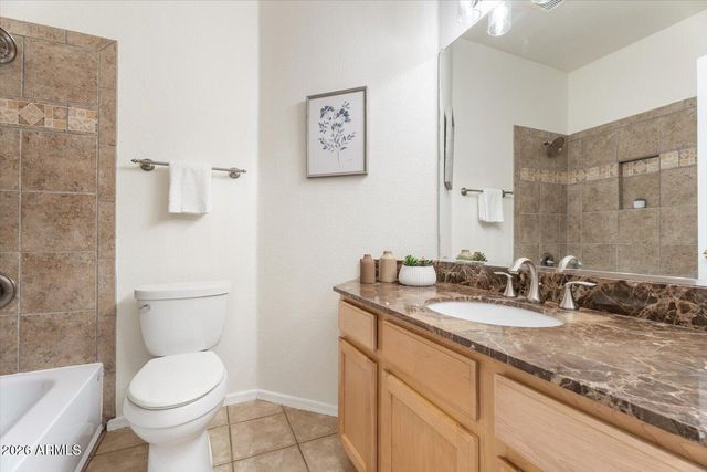 6915 W BLACKHAWK Drive, Glendale, AZ 85308