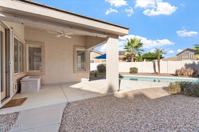 6915 W BLACKHAWK Drive, Glendale, AZ 85308