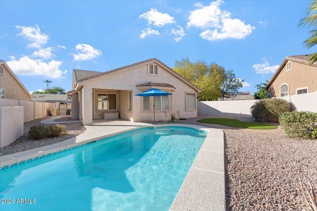 6915 W BLACKHAWK Drive, Glendale, AZ 85308
