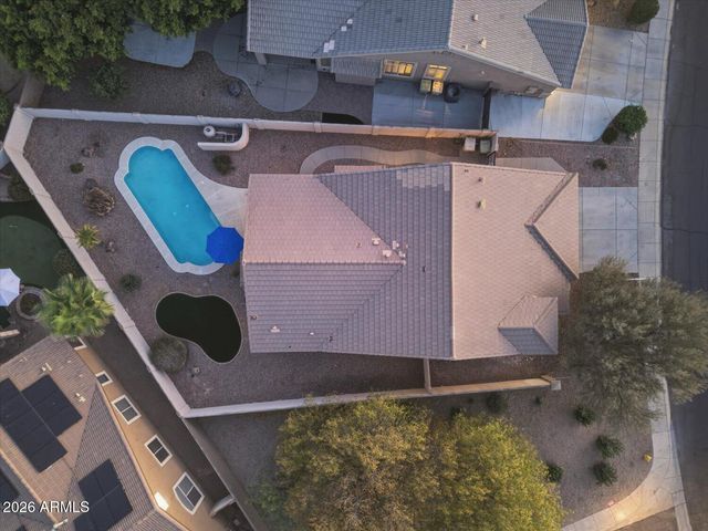 6915 W BLACKHAWK Drive, Glendale, AZ 85308