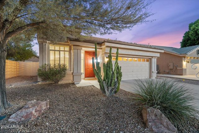 6915 W BLACKHAWK Drive, Glendale, AZ 85308